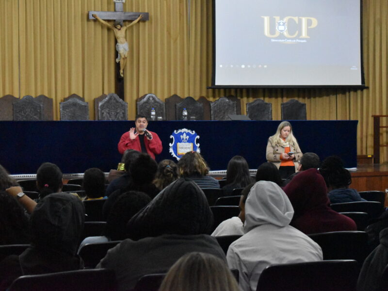 UCP fala sobre contribuições da Psicologia na promoção da vida em palestra pelo Setembro Amarelo