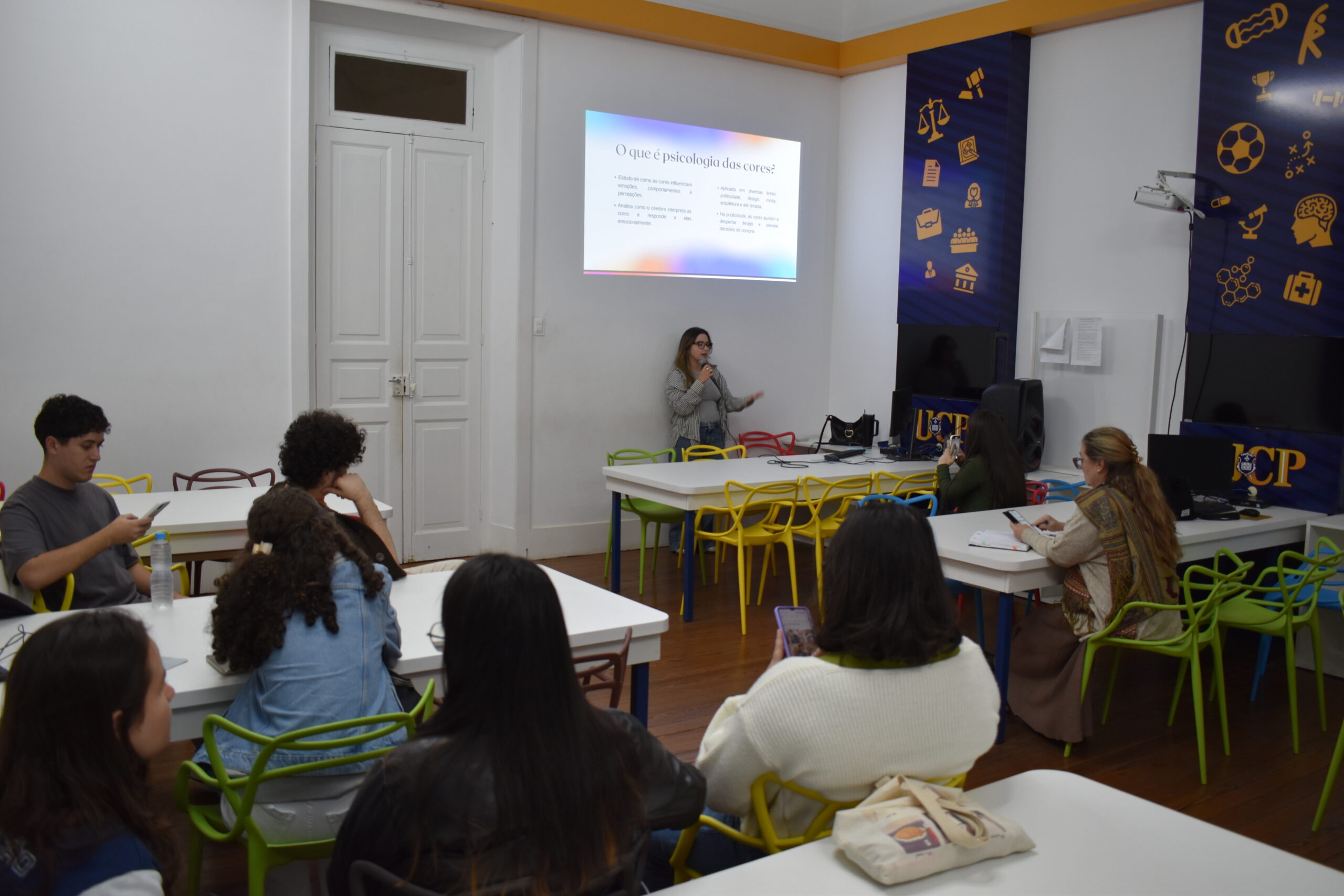 Estudantes de Publicidade da UCP promovem Semana da Comunicação com bate-papos, oficinas e exposições