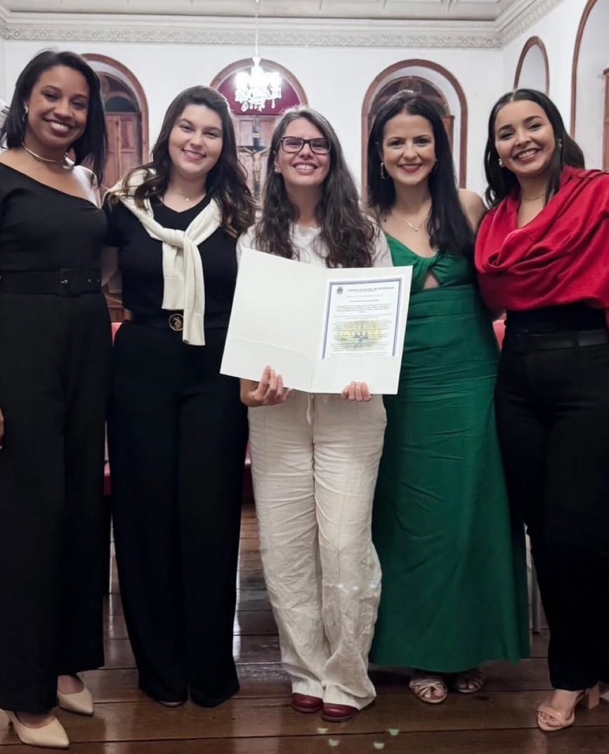 Pesquisadoras de Direito da UCP recebem moção congratulatória da Câmara de Vereadores