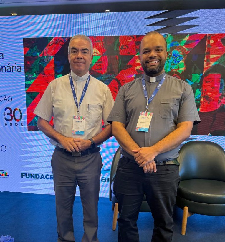 Reitor da UCP e gestor do CAUCP participam da assembleia comemorativa dos 30 anos da ABRUC