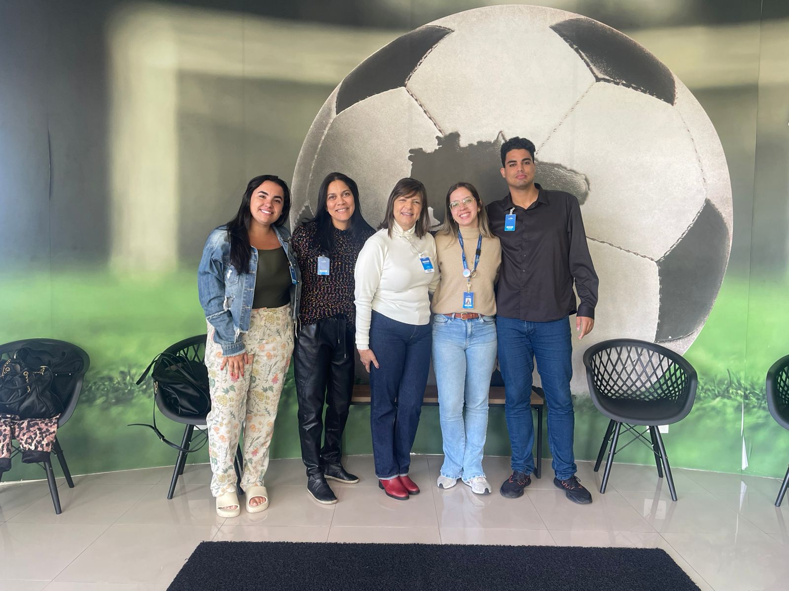 Estudantes de Psicologia da UCP fazem visita técnica e ministram palestra na Braziline