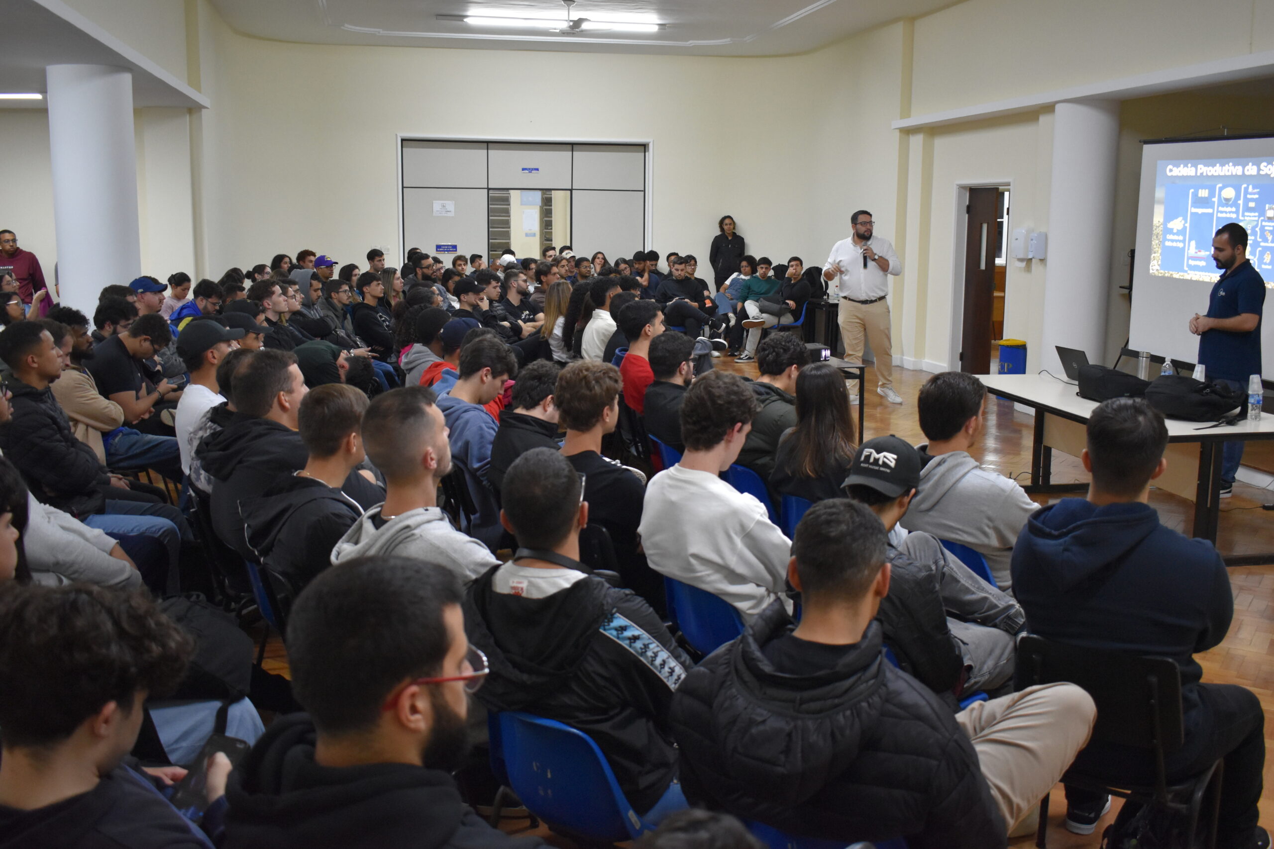 Semana Acadêmica do CEC fala sobre a nova revolução com a Inteligência Artificial