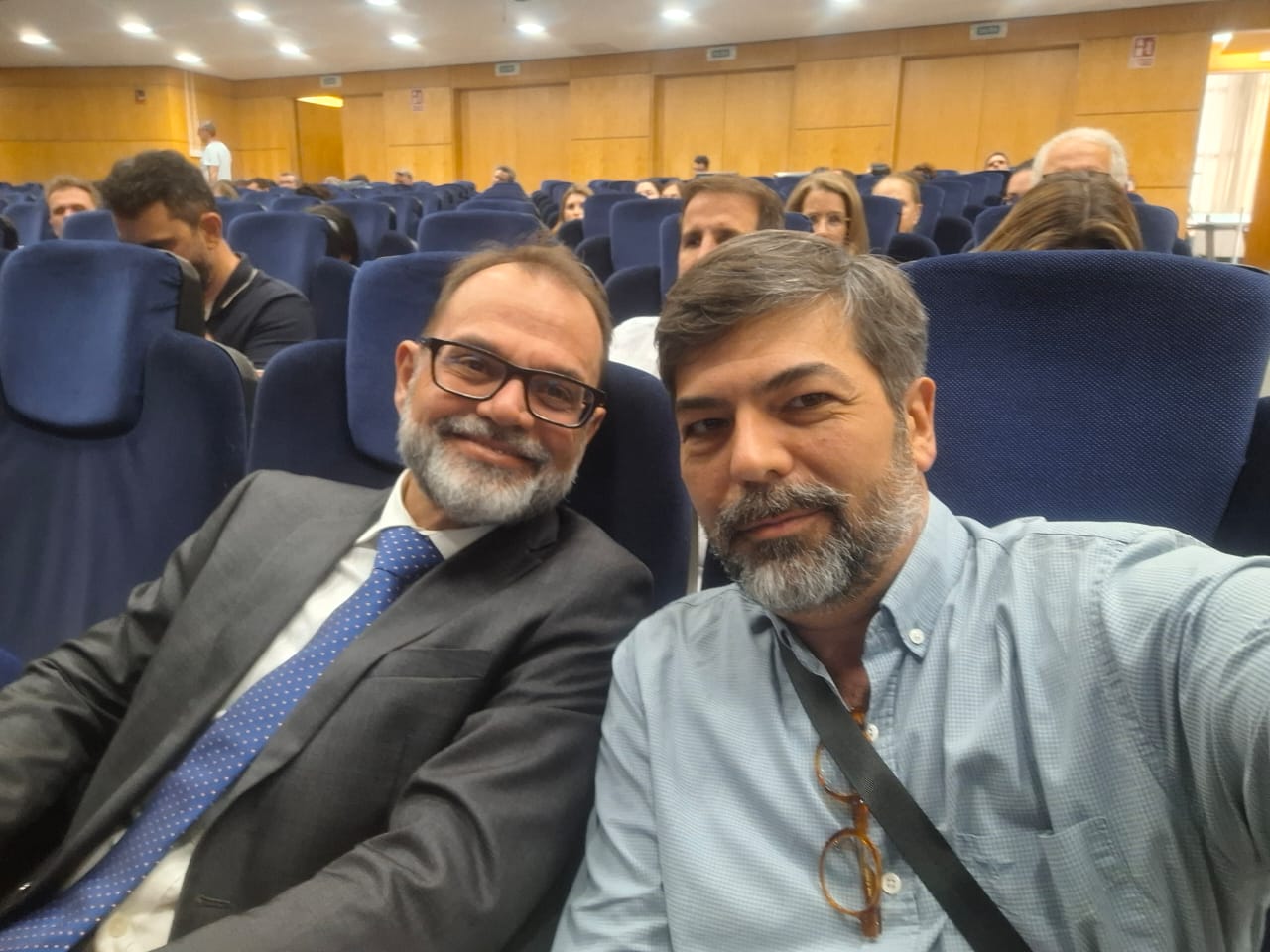 Professores Antonio Santoro e Daniel Machado Gomes durante o XV Encontro Internacional do Conpedi, em Alicante, na Espanha