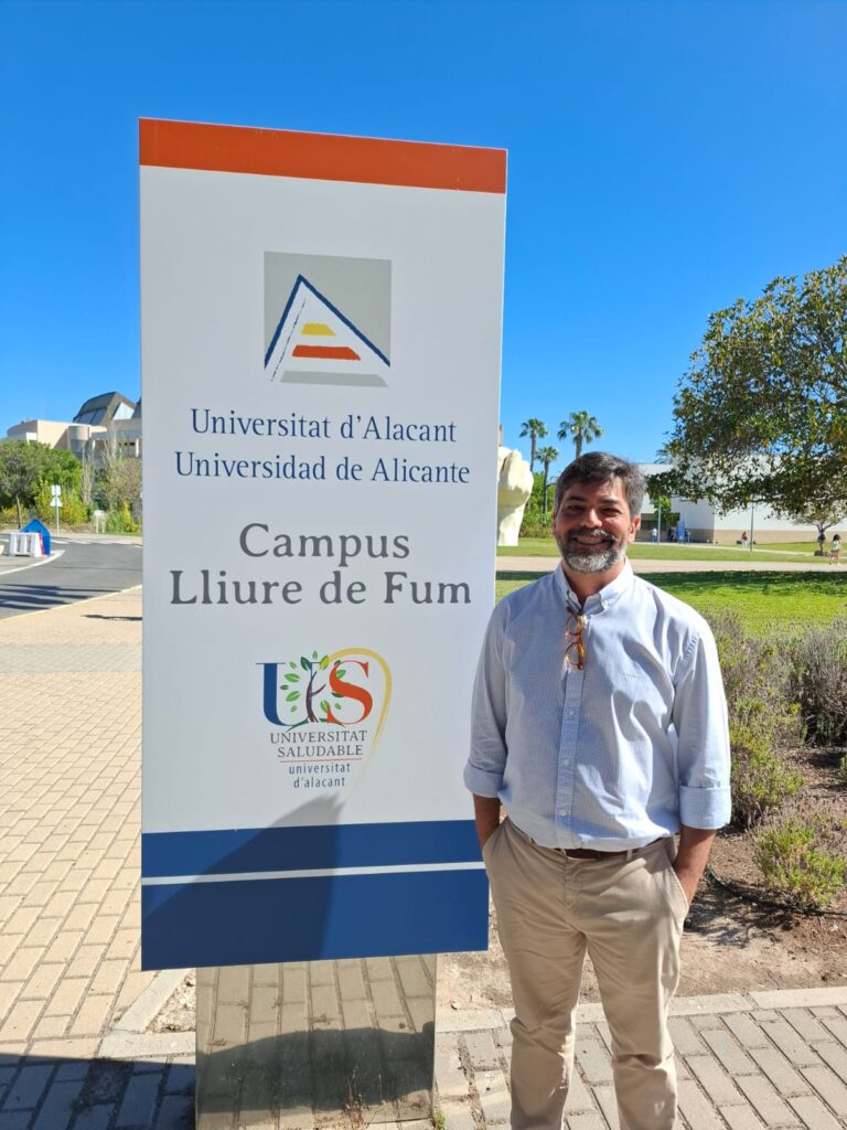 Daniel Machado Gomes na Universidade de Alicante, na Espanha
